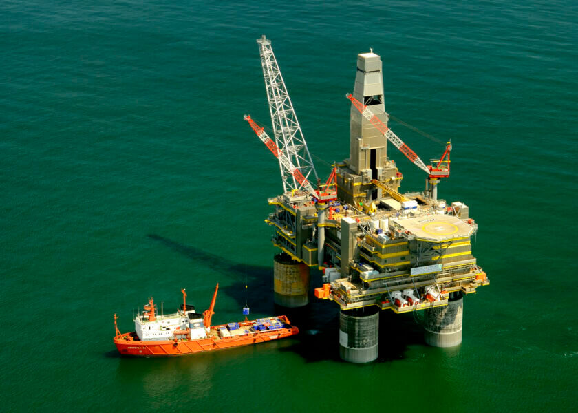 russia_oil_platform_rig russia_oil_platform_rig.jpg
